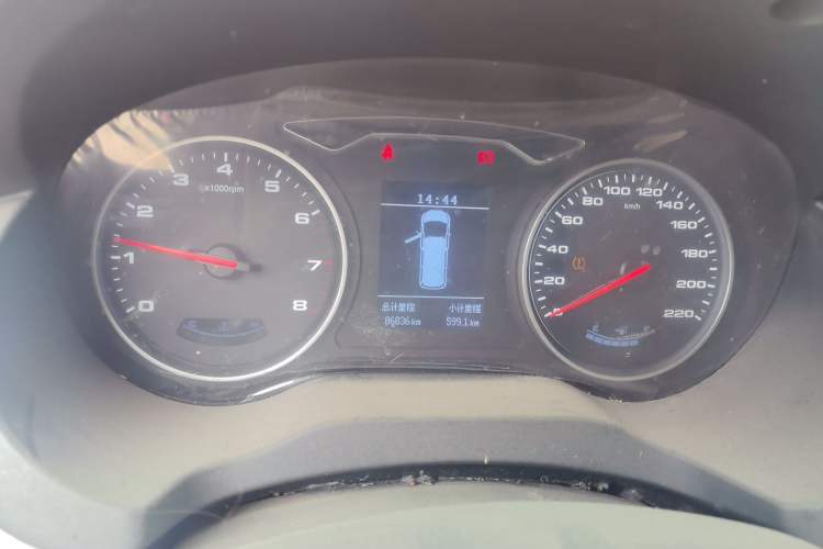 Used JAC Refine M3 2022 1.8L 7-seat Standard Edition Instrument Cluster