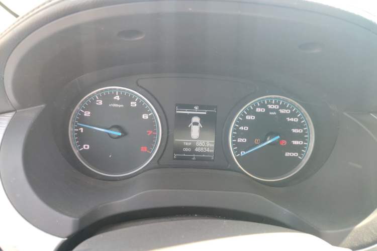 Used JAC Refine M3 2022 PLUS 1.8L 7-seater Standard Model Instrument Cluster