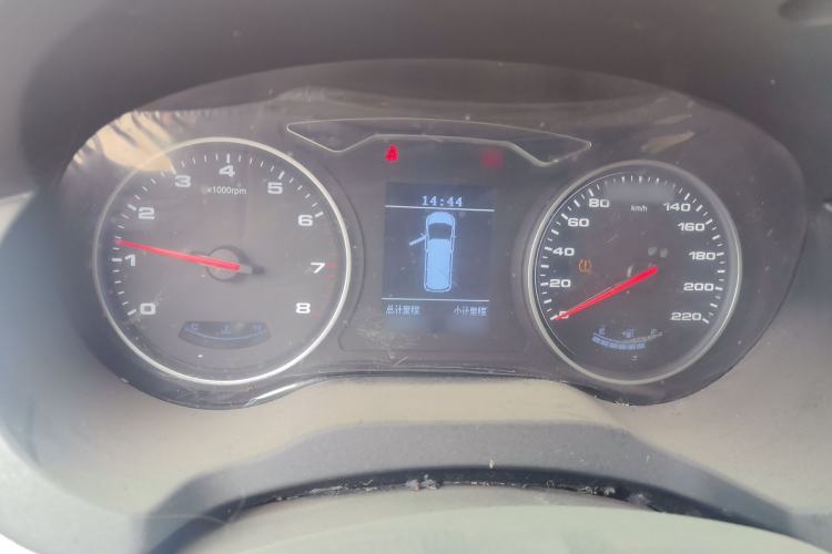 Used JAC Refine M3 2022 1.8L 7-seat Standard Edition Instrument Cluster