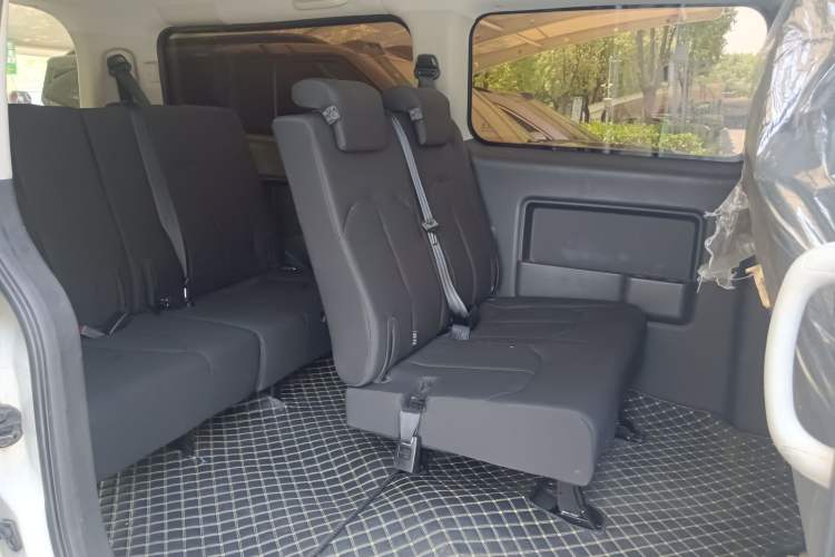 Used JAC Refine M3 2022 PLUS IKEA Edition 1.8L Comfort Version Interior 5