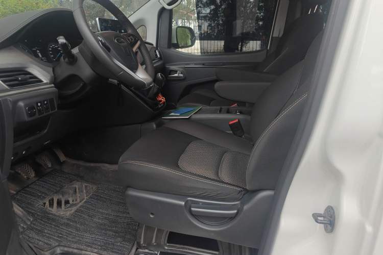 Used JAC Refine M3 2022 1.8L 7-seat Standard Edition Left Front Seat