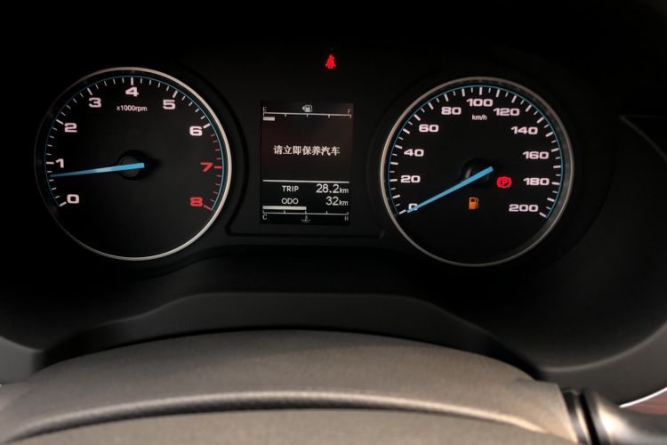 Used JAC Refine M3 2022 1.8L 7-seat Standard Edition Odometer Close Up
