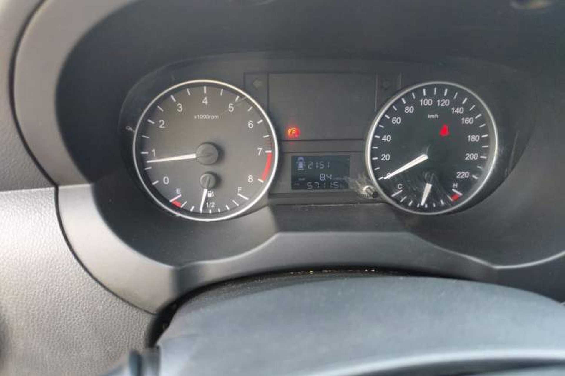 Used JAC Refine M3 2022 PLUS IKEA Edition 1.8L Comfort Version Odometer Close Up