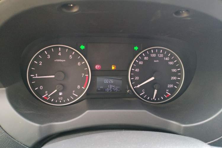 Used JAC Refine M3 2022 PLUS IKEA Edition 1.8L Comfort Version Odometer Close Up