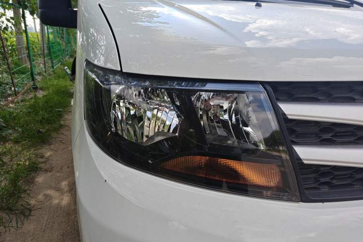 Used JAC Refine M3  Right Front Headlight
