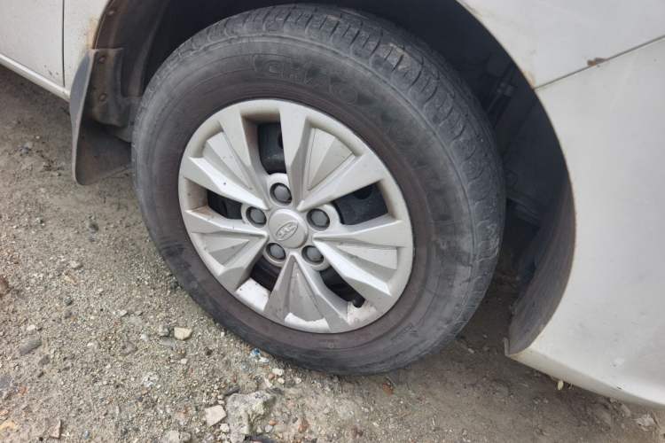 Used JAC Refine M3 2022 PLUS 1.5T 7-Seater Standard Model Right Front Wheel Hub