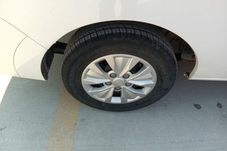 Used JAC Refine M3 2022 PLUS IKEA Edition 1.8L Comfort Version Right Rear Wheel Hub