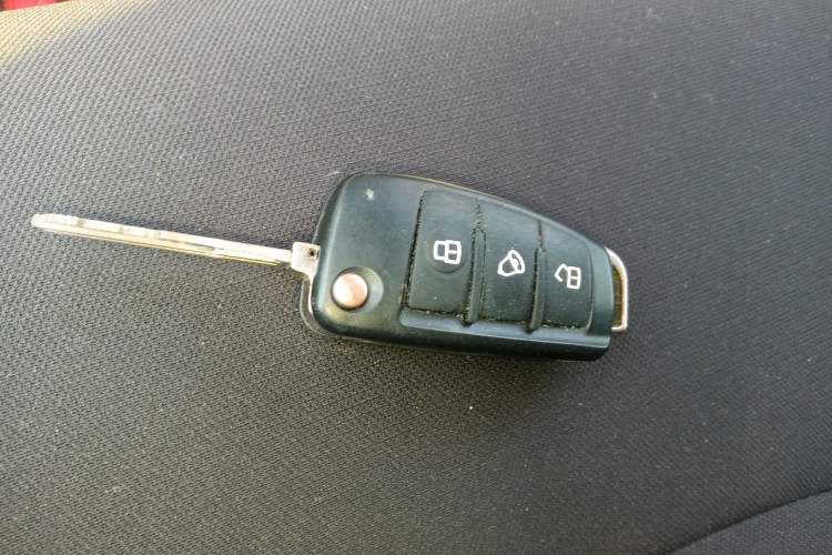 Used JAC Refine M3 2022 PLUS IKEA Edition 1.8L Comfort Version Vehicle Key
