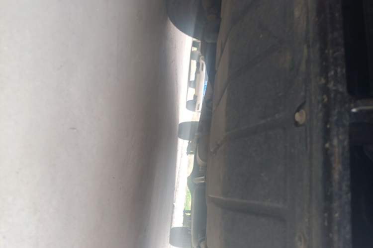 Used JAC Refine M3 2023 PLUS 1.5T 9-Seater Smart Connectivity Version Chassis Front