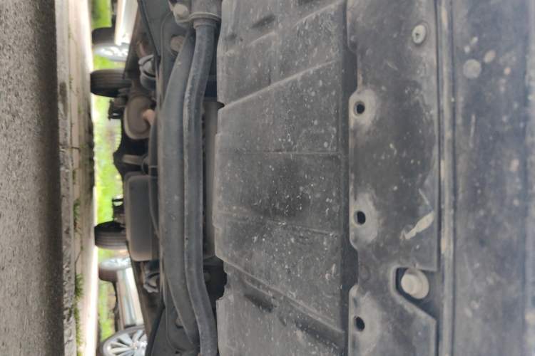 Used JAC Refine M3 2023 PLUS 1.8L 9-Seater Smart Connectivity Version Chassis Front