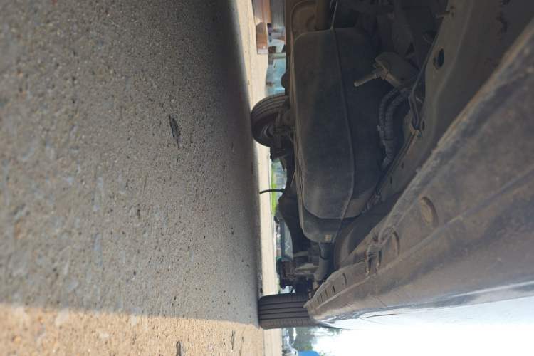 Used JAC Refine M3 2023 PLUS 1.8L 7/8-Seater Comfort Edition Chassis Front Left