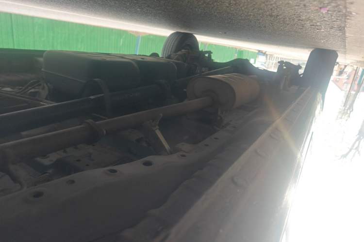 Used JAC Refine M3 2023 PLUS 1.5T 7/8-seater Smart Connectivity Version Chassis Front Right