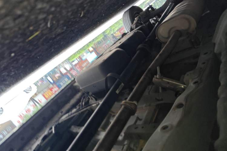 Used JAC Refine M3 2023 PLUS 1.5T 5/7-seat Classic Edition Chassis Front Right