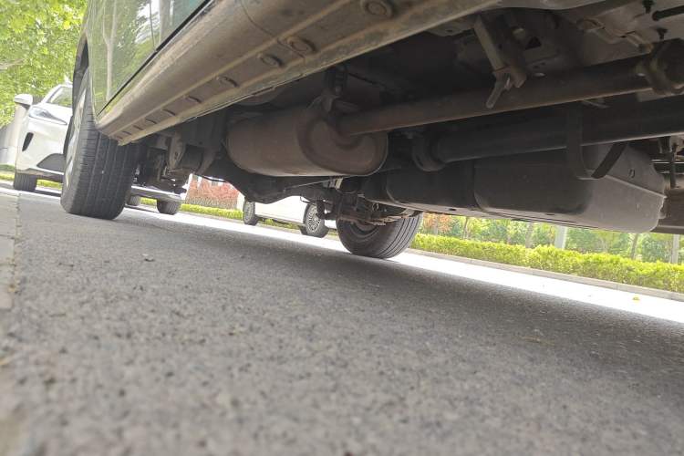 Used JAC Refine M3 2023 1.5T 7/8-Seater Smart Connectivity Version Chassis Front Right