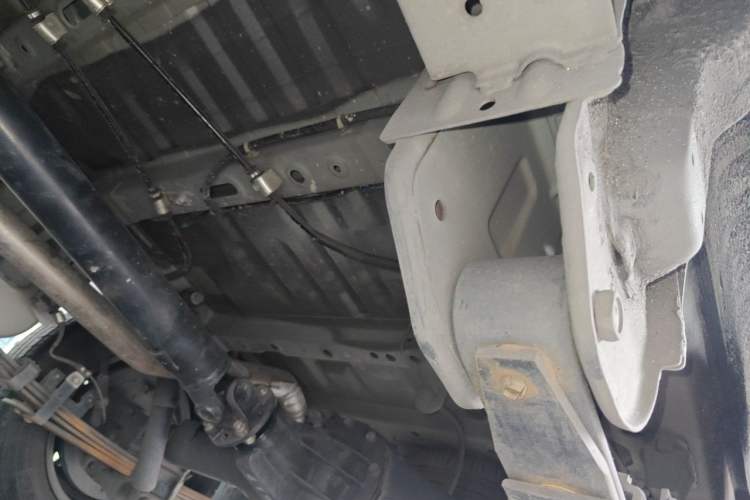 Used JAC Refine M3 2023 PLUS 1.5T 5/7-seat Classic Edition Chassis Rear