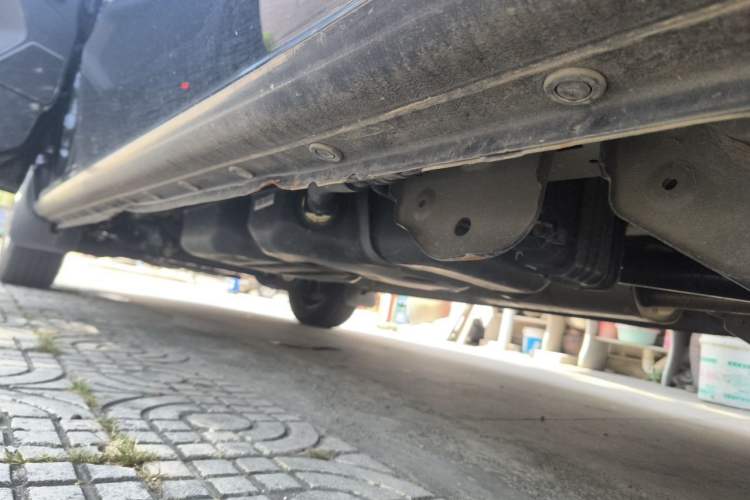 Used JAC Refine M3 2023 PLUS 1.5T 7/8-seater Smart Connectivity Version Chassis Rear Left