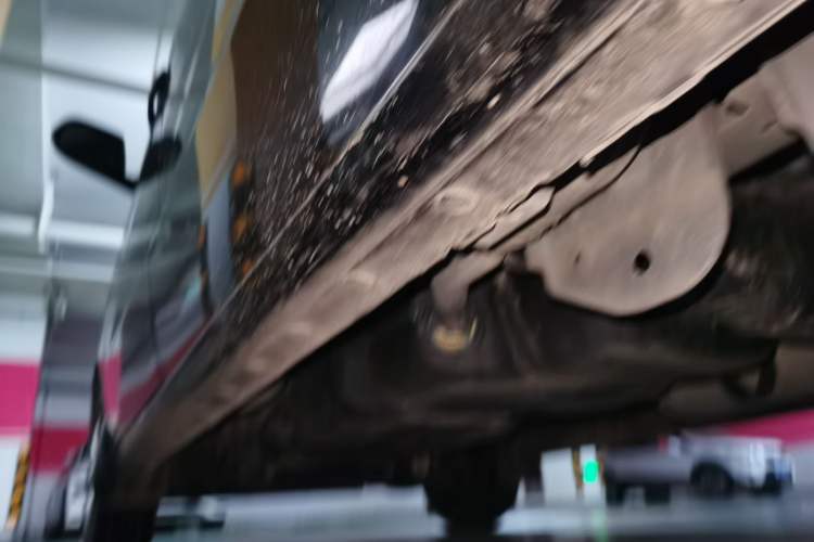 Used JAC Refine M3 2023 PLUS 1.5T 7/8-seat Comfort Edition Chassis Rear Left