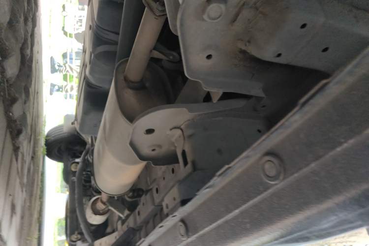 Used JAC Refine M3 2023 PLUS 1.8L 9-Seater Smart Connectivity Version Chassis Rear Right