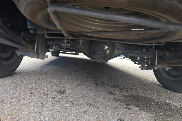 Used JAC Refine M3 2023 1.8L 7/8-Seater Comfort Edition Chassis Rear