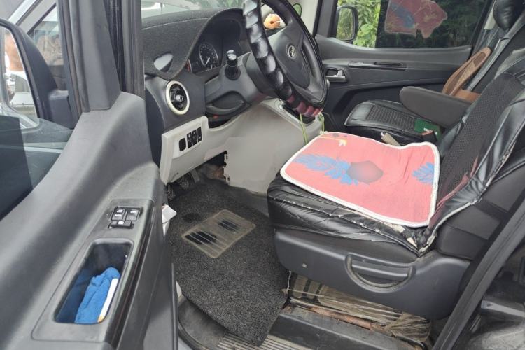 Used JAC Refine M3 2023 PLUS 1.5T 5/7-seat Classic Edition Driver Seat