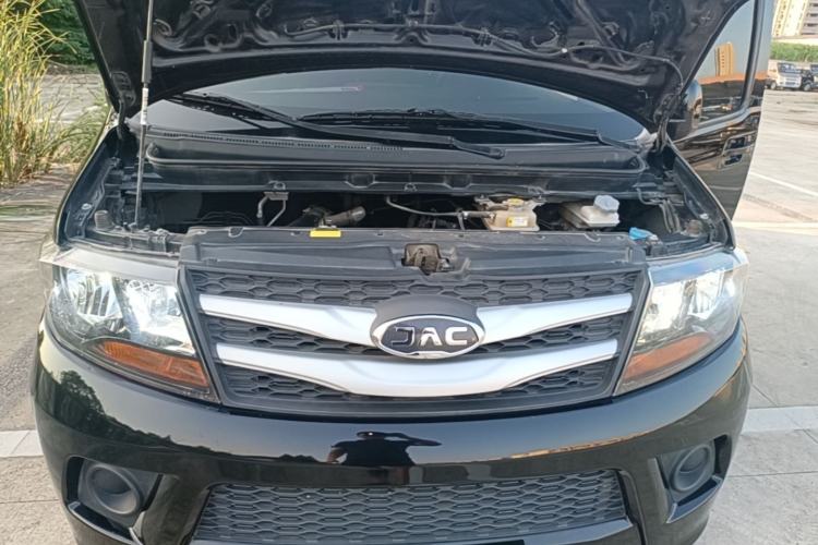 Used JAC Refine M3 2023 PLUS 1.5T 5/7-seat Classic Edition Engine Bay