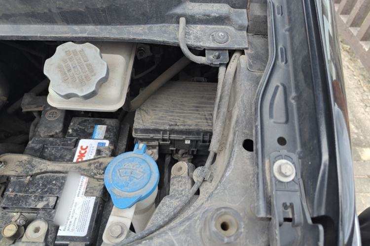 Used JAC Refine M3 2023 PLUS 1.5T 5/7-seat Classic Edition Engine Bay Left