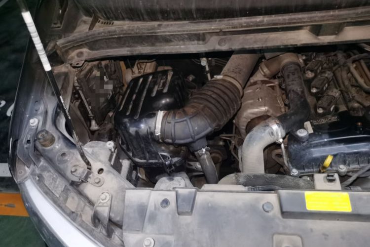 Used JAC Refine M3 2023 PLUS 1.5T 7/8-seat Comfort Edition Engine Bay Right
