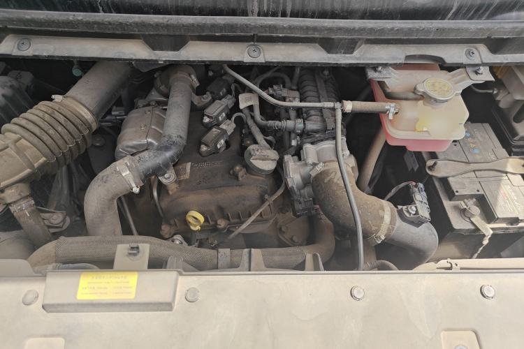 Used JAC Refine M3 2023 1.5T 7/8-Seater Smart Connectivity Version Engine Bay
