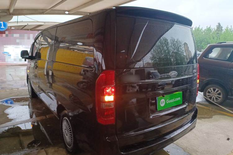 Used JAC Refine M3 2023 PLUS 1.5T 5/7-seat Classic Edition Exterior 2
