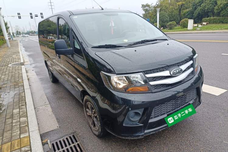 Used JAC Refine M3 2023 PLUS 1.5T 5/7-seat Classic Edition Exterior 2