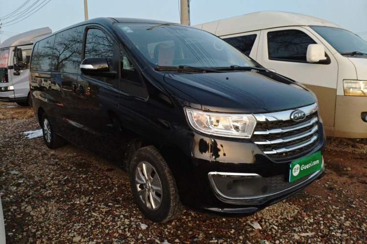 Used JAC Refine M3 2023 PLUS 1.8L 9-Seater Smart Connectivity Version Exterior 2
