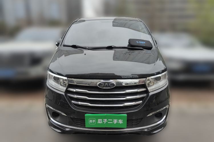 Used JAC Refine M3 2023 PLUS 1.8L 9-Seater Smart Connectivity Version Front