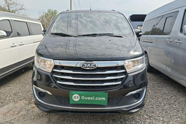 Used JAC Refine M3 2023 PLUS 1.8L 7/8-Seater Comfort Edition Front