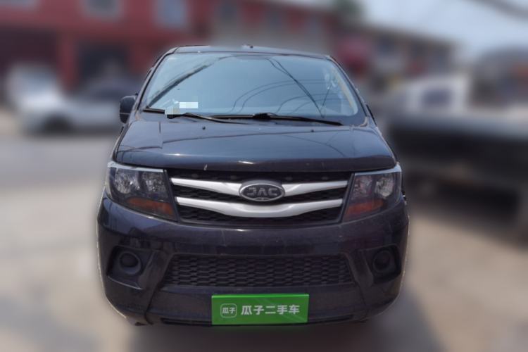 Used JAC Refine M3 2023 PLUS 1.5T 5/7-seat Classic Edition Front