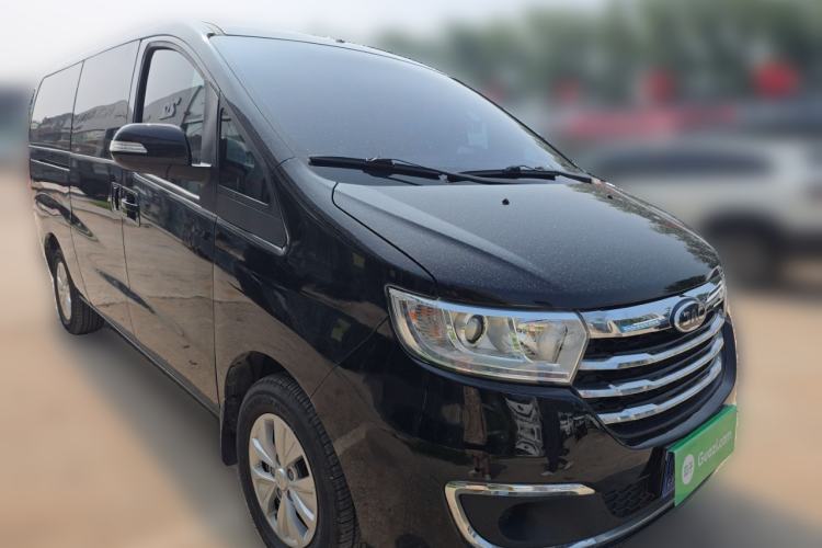Used JAC Refine M3 2023 PLUS 1.8L 7/8-Seater Comfort Edition Front Right 45 Deg