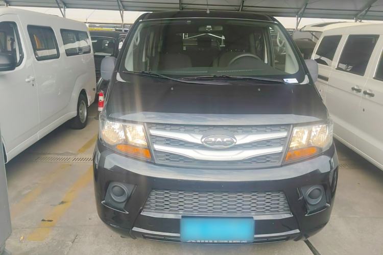 Used JAC Refine M3 2023 PLUS 1.5T 5/7-seat Classic Edition Front