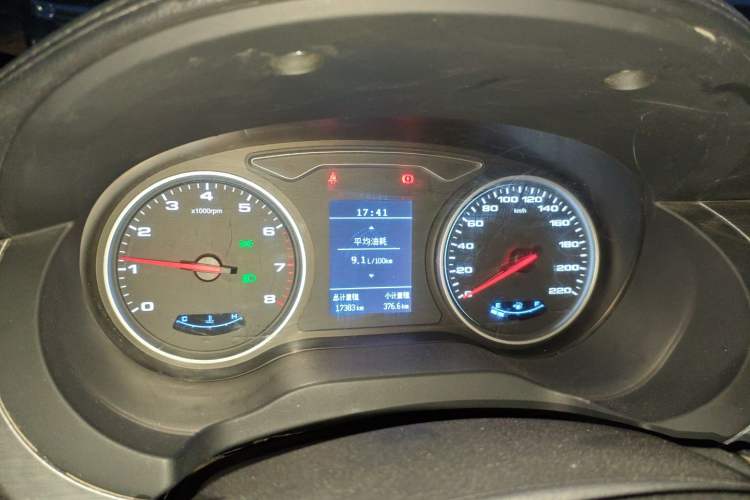 Used JAC Refine M3 2023 PLUS 1.8L 9-Seater Smart Connectivity Version Instrument Cluster