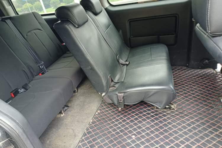 Used JAC Refine M3 2023 PLUS 1.5T 5/7-seat Classic Edition Interior 4