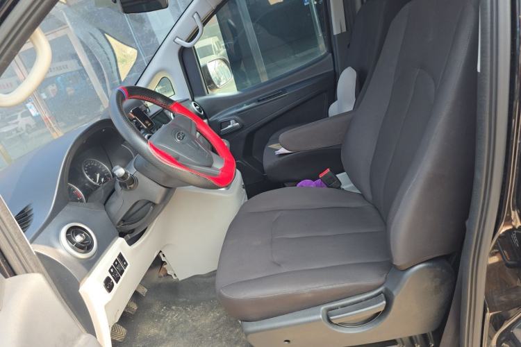 Used JAC Refine M3 2023 PLUS 1.8L 7/8-Seater Comfort Edition Left Front Seat