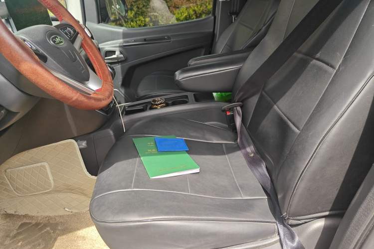 Used JAC Refine M3 2023 1.5T 7/8-Seater Smart Connectivity Version Left Front Seat