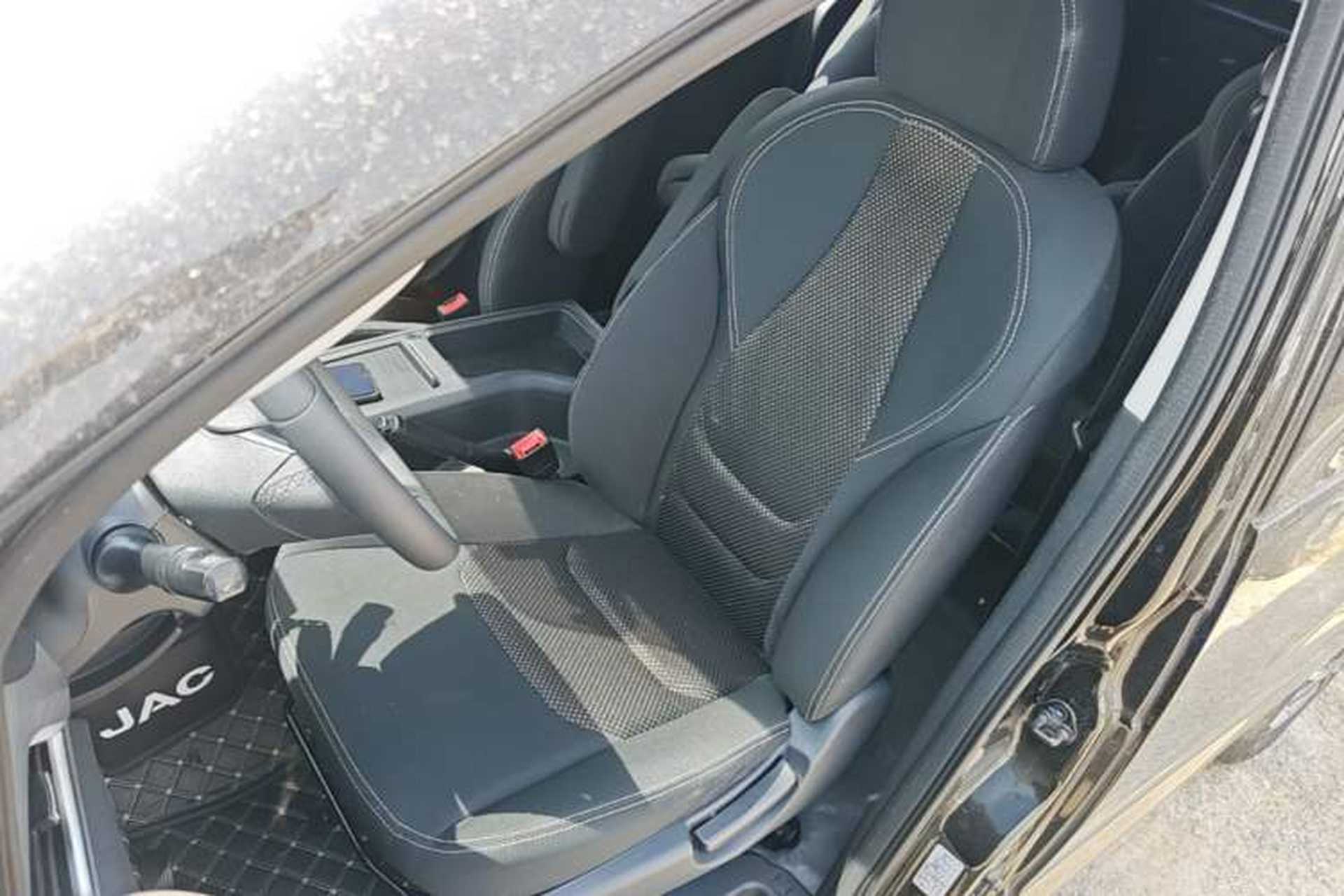 Used JAC Refine M3 2023 1.8L 7/8-Seater Smart Connectivity Version Left Front Seat