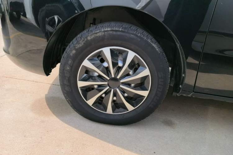 Used JAC Refine M3 2023 PLUS 1.5T 5/7-seat Classic Edition Left Front Wheel Hub