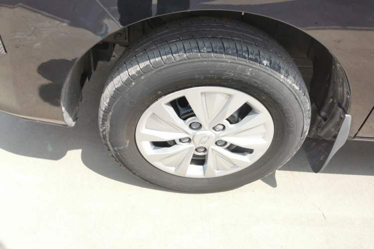 Used JAC Refine M3 2023 PLUS 1.5T 7/8-seater Smart Connectivity Version Left Front Wheel Hub