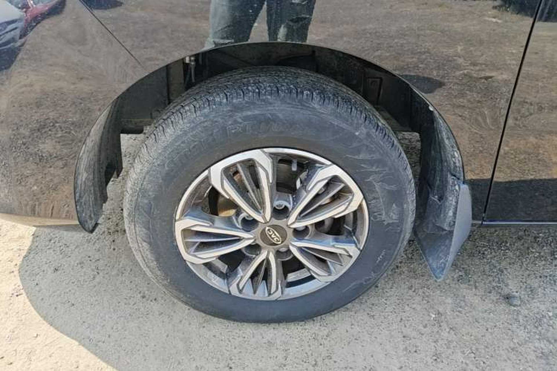 Used JAC Refine M3 2023 1.8L 7/8-Seater Smart Connectivity Version Left Front Wheel Hub