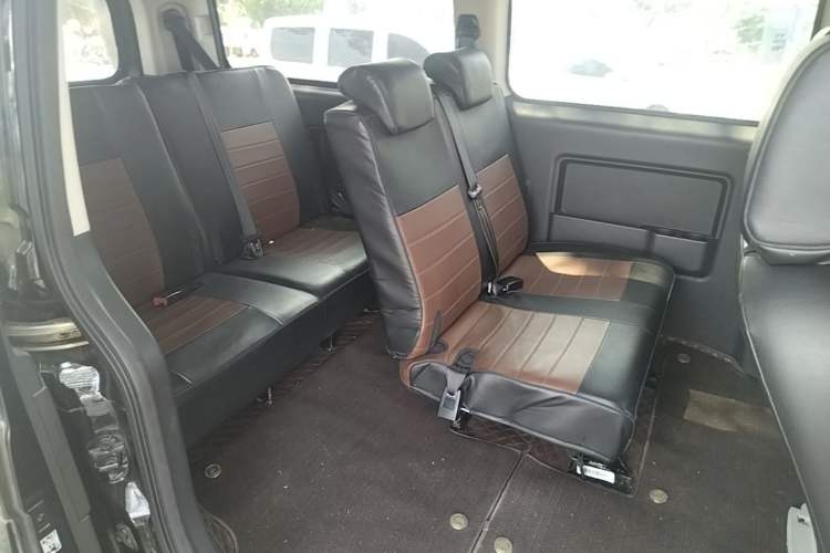 Used JAC Refine M3 2023 PLUS 1.5T 5/7-seat Classic Edition Left Rear Seat