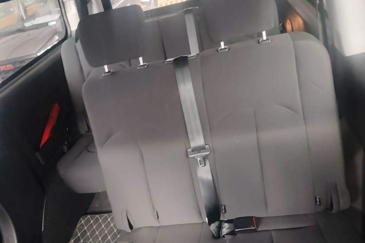 Used JAC Refine M3 2023 PLUS 1.5T 5/7-seat Classic Edition Left Rear Seat
