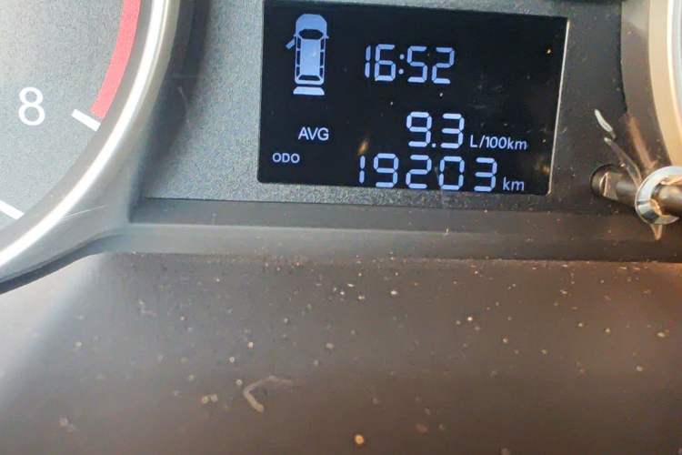 Used JAC Refine M3 2023 PLUS 1.5T 5/7-seat Classic Edition Odometer Close Up