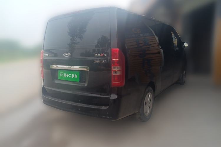 Used JAC Refine M3 2023 PLUS 1.5T 9-Seater Smart Connectivity Version Rear Right 45 Deg