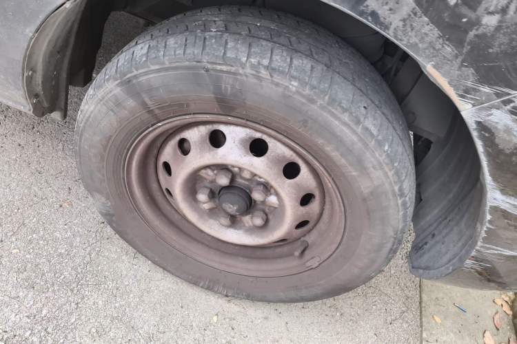 Used JAC Refine M3 2023 PLUS 1.5T 5/7-seat Classic Edition Right Front Wheel Hub