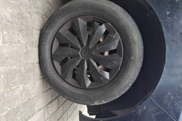 Used JAC Refine M3 2023 PLUS 1.5T 5/7-seat Classic Edition Right Front Wheel Hub